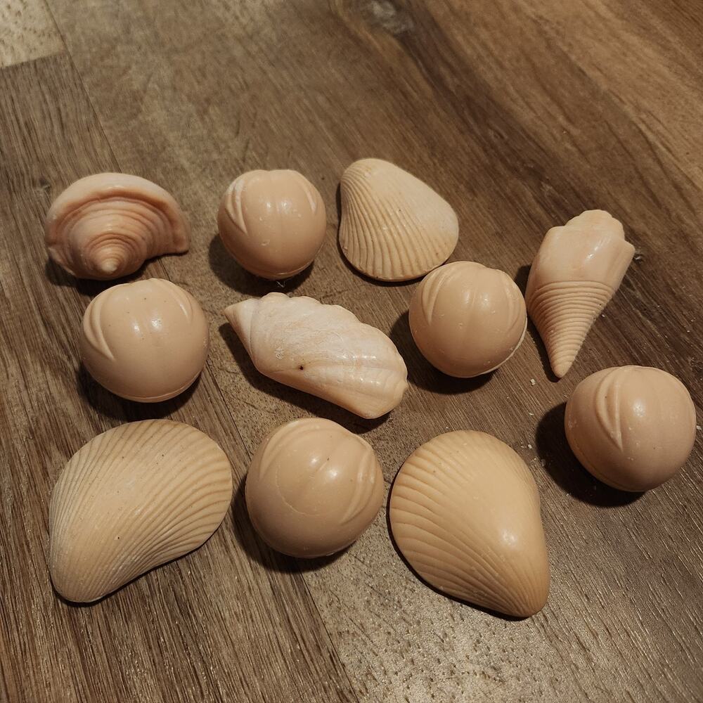 11 Vtg Assorted Sea Shells Decorative Soap Granny AirBNB Guest Beach House Ocean